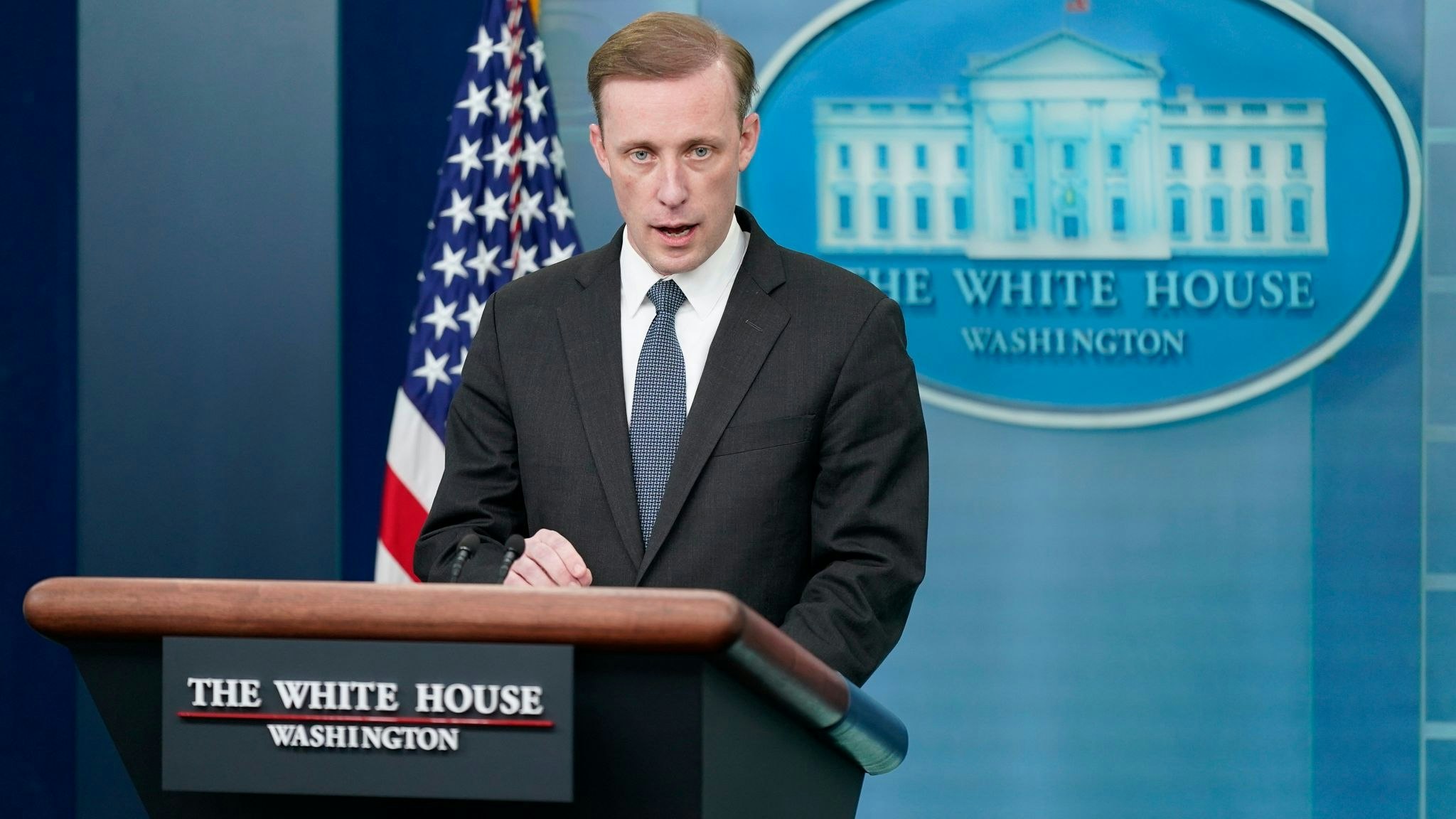 Jake Sullivan spricht während eines Pressebriefings im Weißen Haus. Foto: dpa/AP/Semansky
