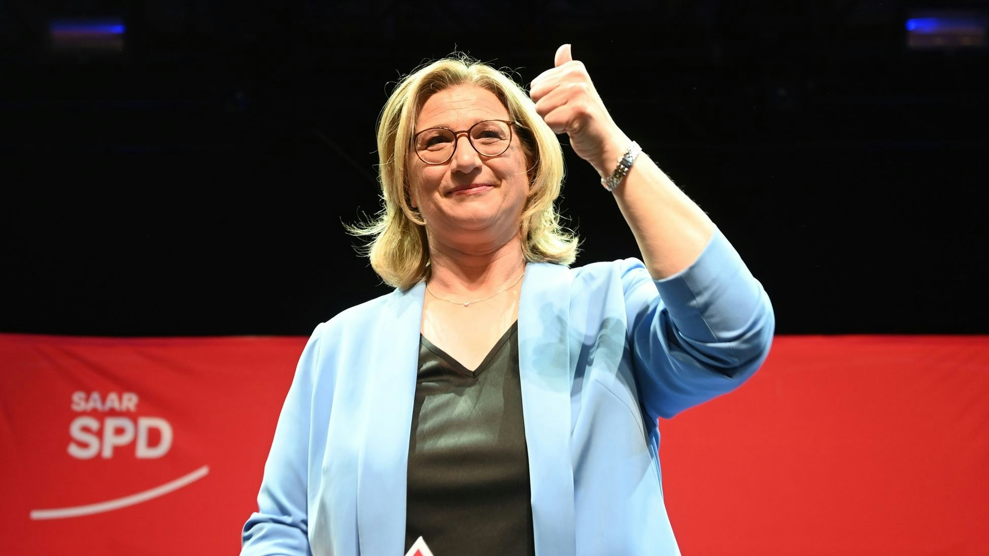 Wahlsiegerin Anke Rehlinger berät heute mit den SPD-Spitzengremien über das weitere Vorgehen. Foto: dpa/Roessler