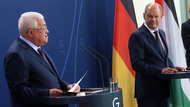 Deutsche Politiker verurteilen Holocaust-Vergleich von Abbas