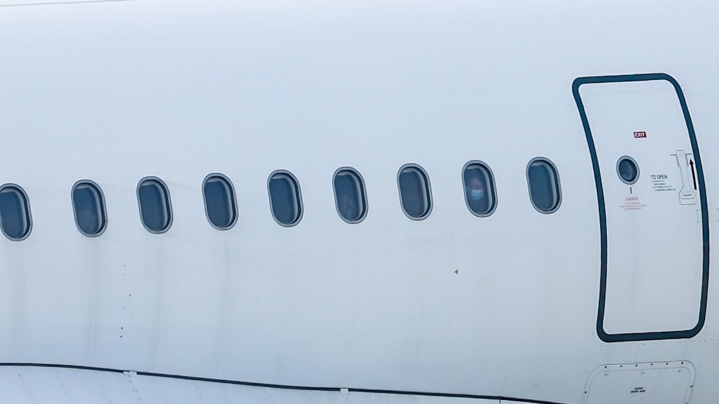 Bericht: Keine Corona-Maskenpflicht mehr in Flugzeugen