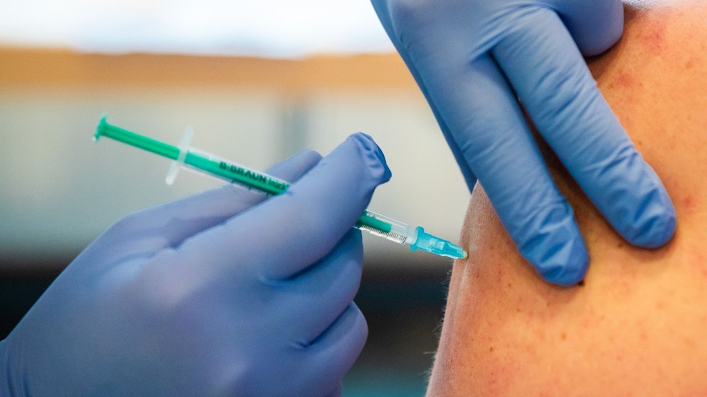 Minister: Bald Stiko-Empfehlung zu angepassten Corona-Impfstoffen