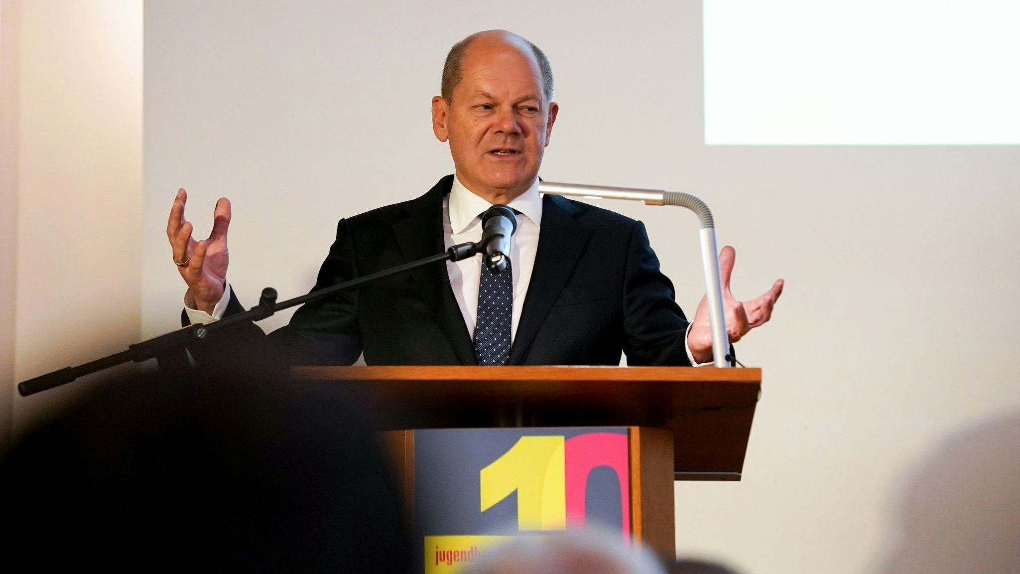 Bundeskanzler Olaf Scholz sichert eine zügige Umsetzung der geplanten Entlastungen wegen der hohen Energiepreise zu. Foto: dpa/Brandt