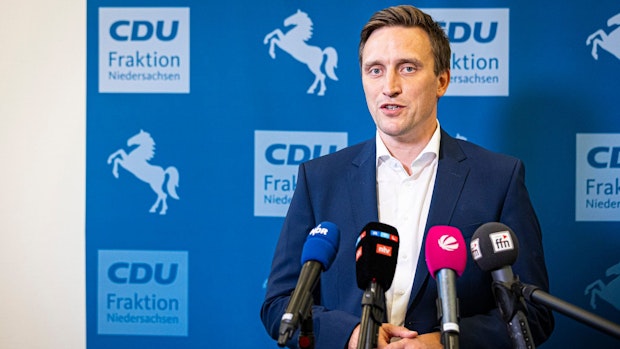 CDU-Generalsekretär: Kämpfen mit doppelter Herausforderung