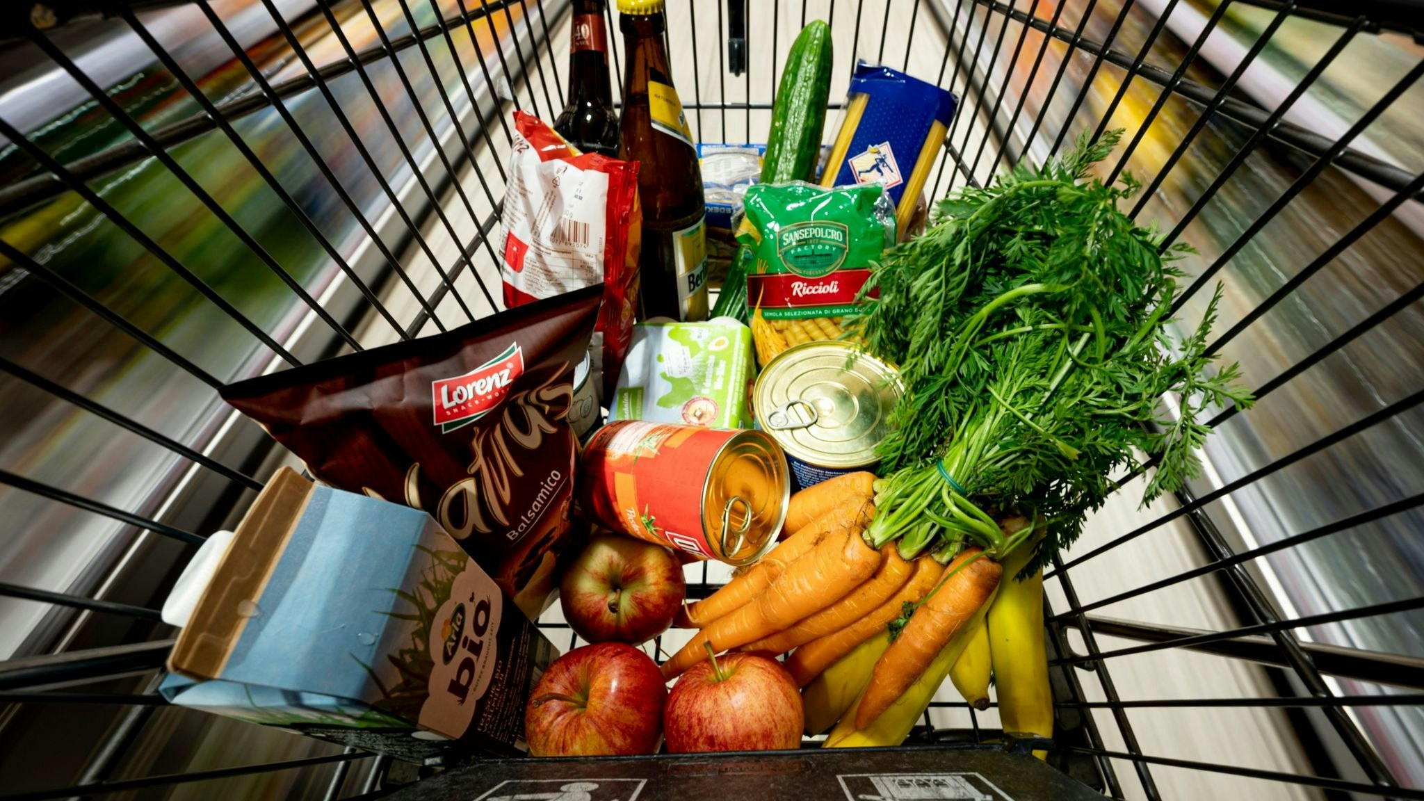 Teurer Einkauf: Die Verbraucherpreise stiegen im Oktober um 10,4 Prozent. Foto: dpa/Sommer