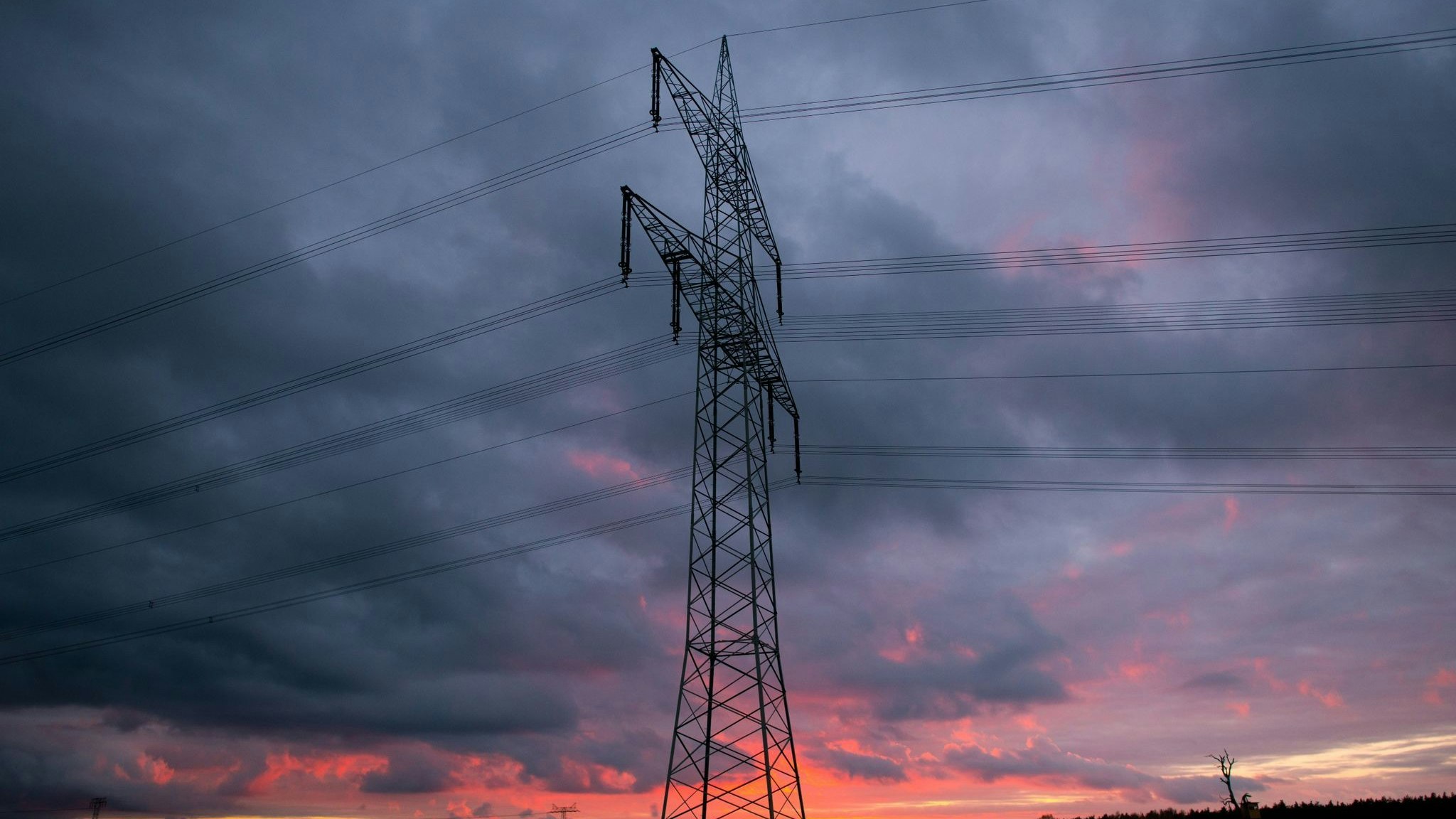 Mit den milliardenschweren Energie-Preisbremsen reagiert die Bundesregierung auf stark gestiegene Energiepreise. Foto: dpa/Pleul