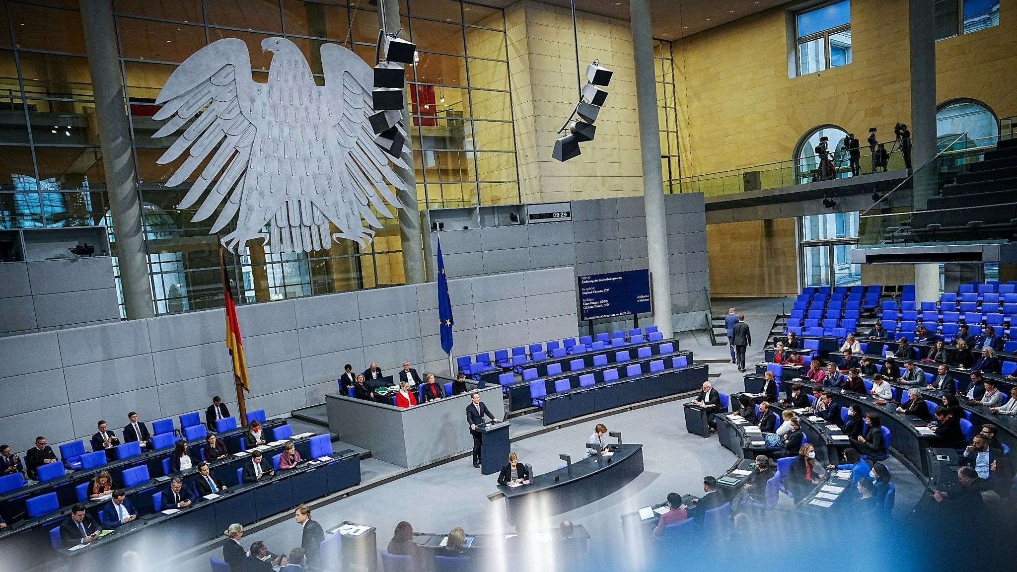 Im Bundestag sind zahlreiche Gesetze beschlossen worden. Foto: dpa/Nietfeld
