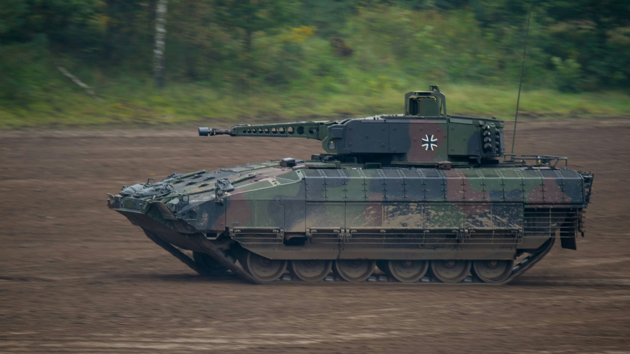Der Schützenpanzer Puma war bei Übungen der Bundeswehr komplett ausgefallen. Foto: Philipp Schulze / dpa