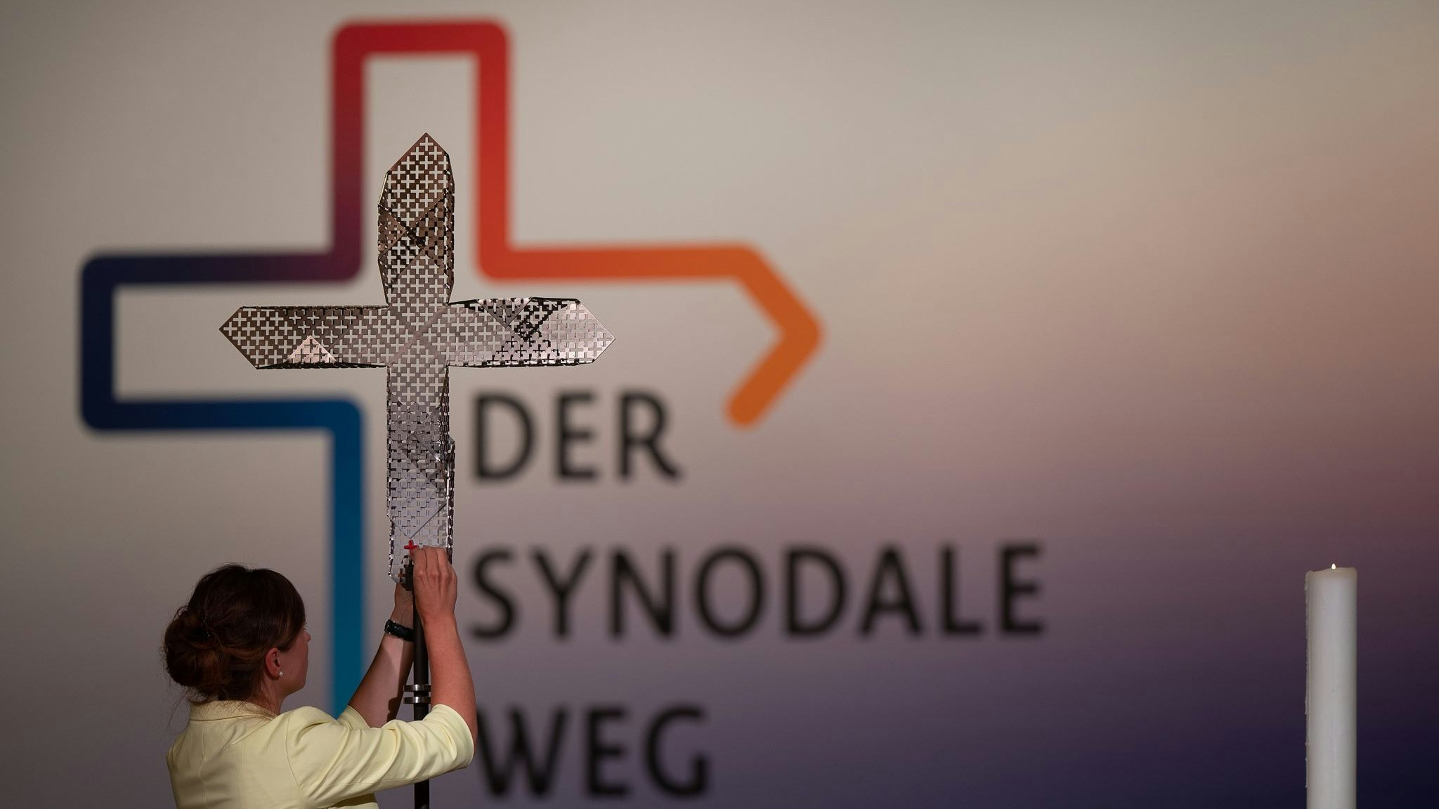 Seit fast 4 Jahren läuft unter dem Namen Synodaler Weg ein Reformprozess in der katholischen Kirche in Deutschland. Foto: dpa/Gollnow