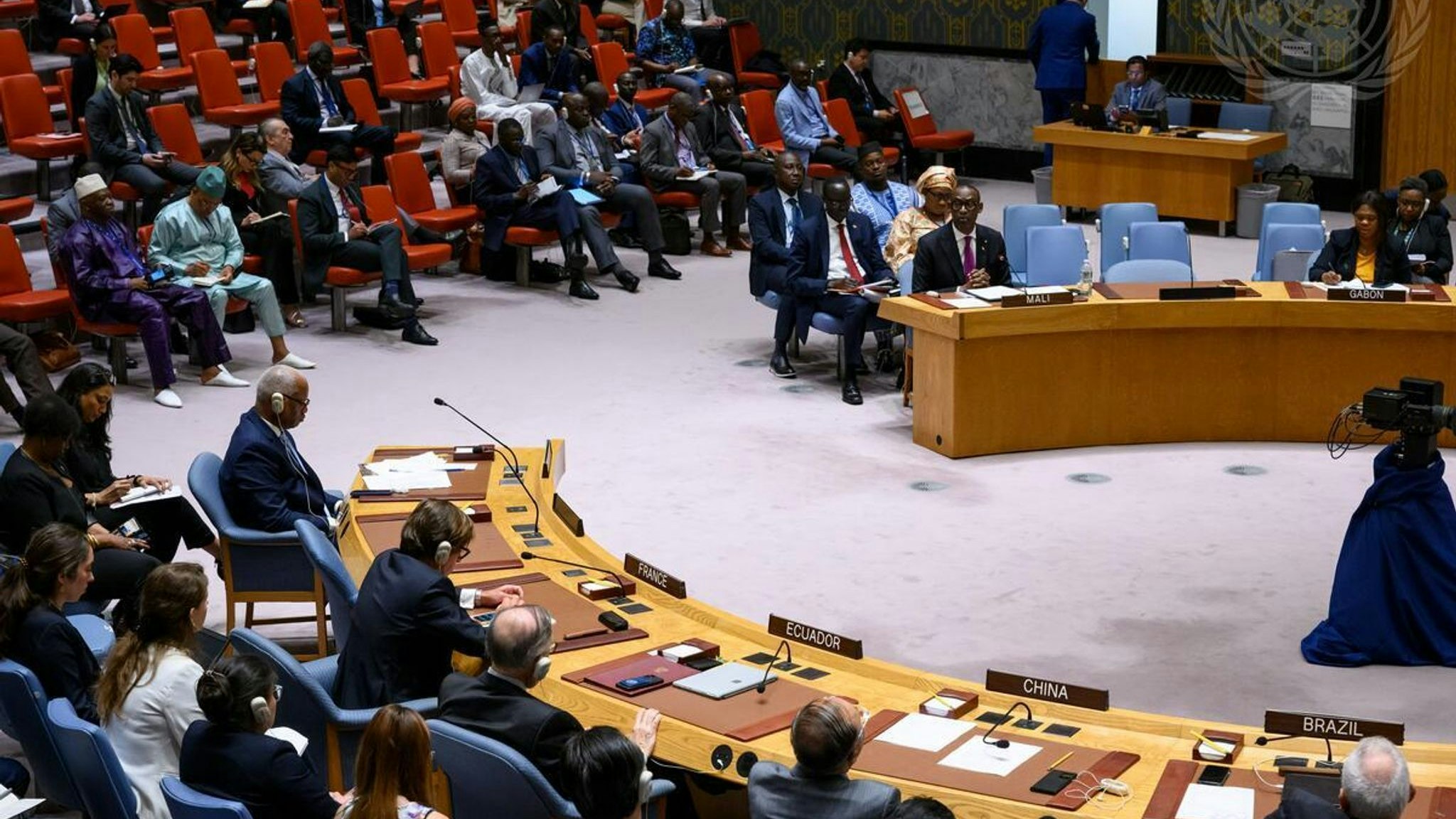 Der malische Außenminister Abdoulaye Diop (2.v.r.) spricht vor dem UN-Sicherheitsrat in New York. Foto: dpa/Felipe