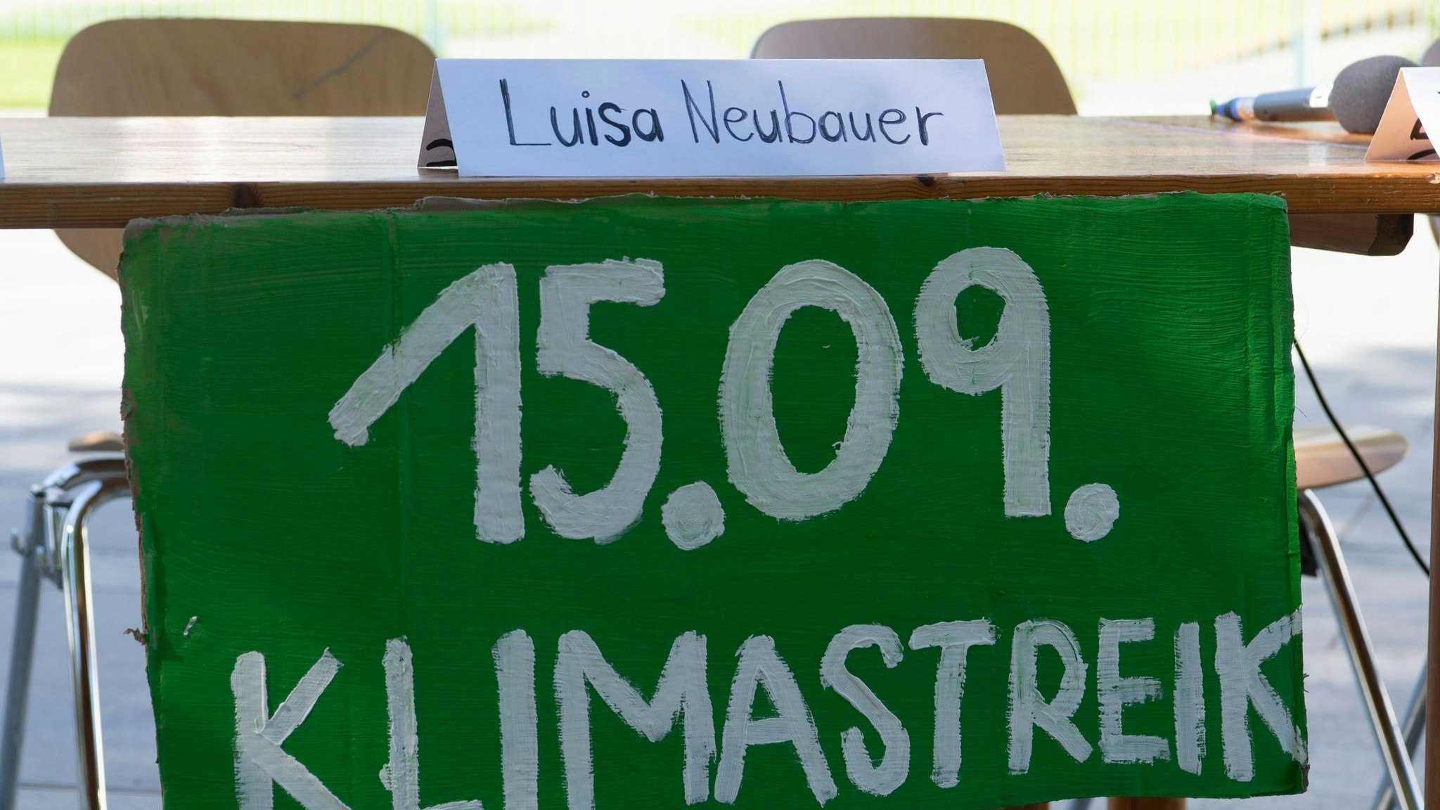 Zum inzwischen 13. globalen „Schulstreik fürs Klima“ dürften in den Millionenstädten besonders viele Teilnehmerinnen und Teilnehmer zusammenströmen. Foto: Paul Zinken / dpa