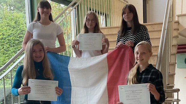 Warum Friesoyther Schülerinnen freiwillig ein anspruchsvolles Französisch-Diplom machen