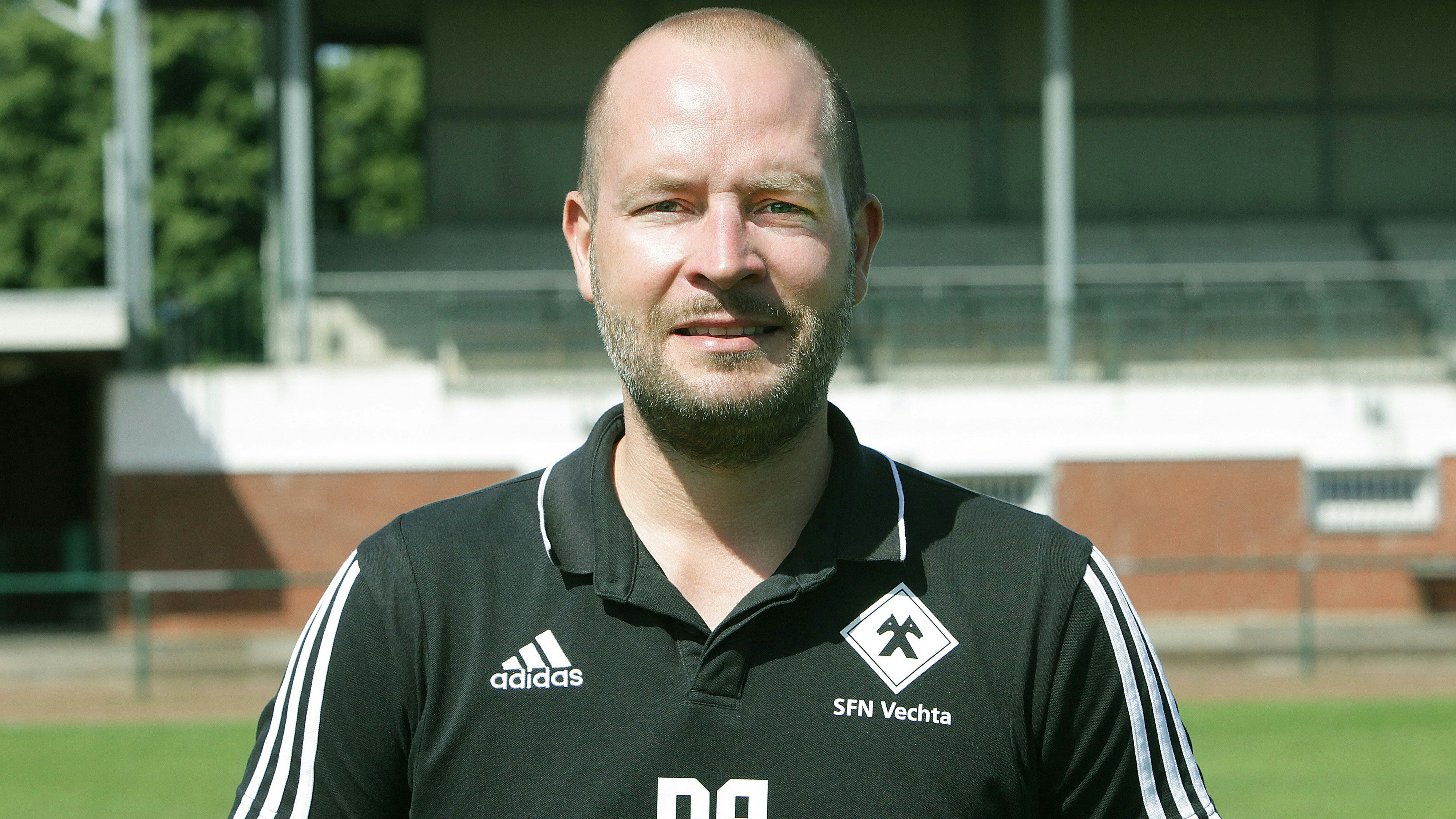 Mächtig stolz auf sein Team: Vechtas Coach David Riesner. Foto: Schikora