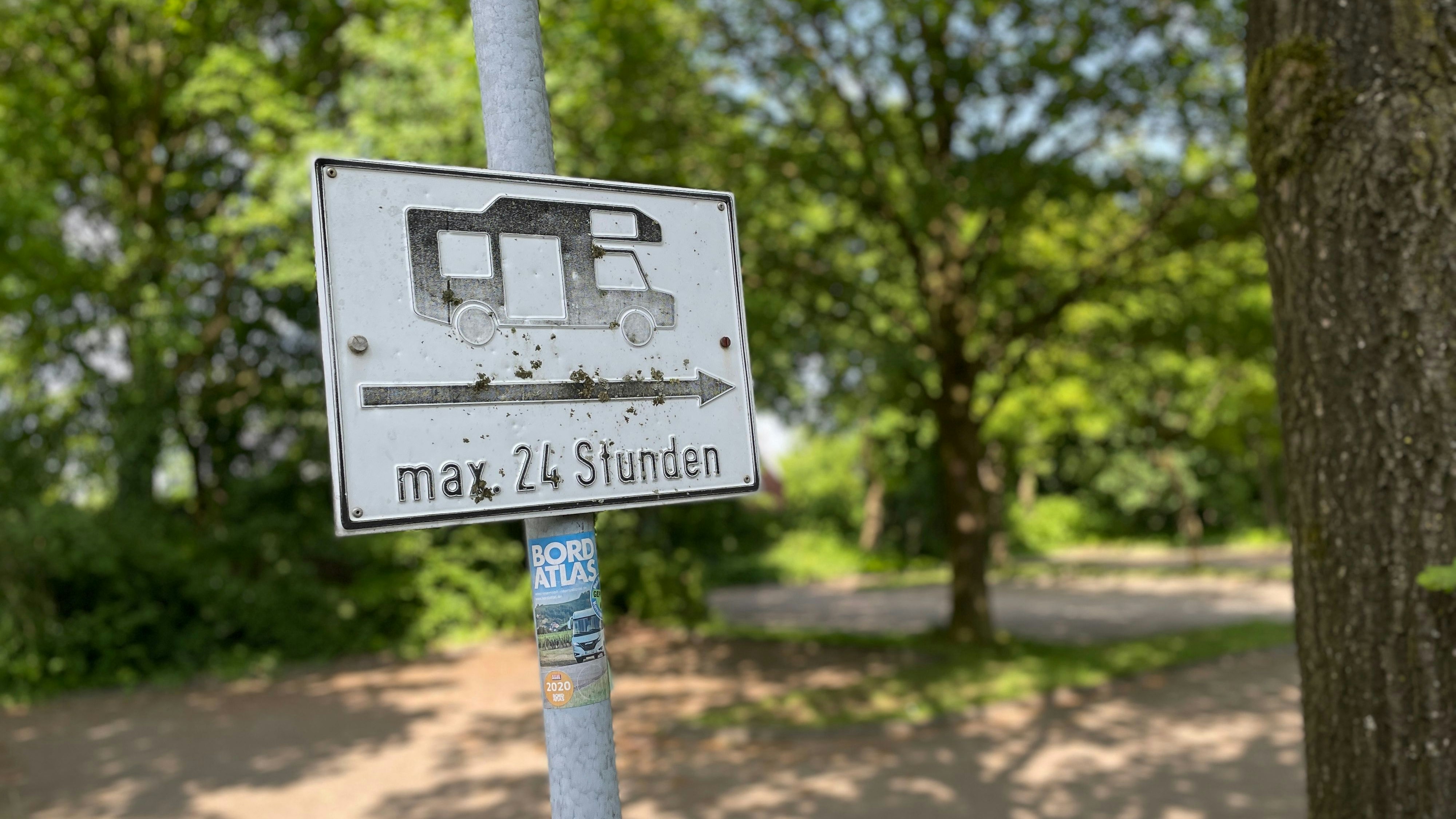 Mehr Platz für Wohnmobile: Die Stadt Cloppenburg möchte mehr Stellplätze schaffen. Der bestehende Platz am Museumsdorf soll ausgebaut werden. Foto: Dickerhoff