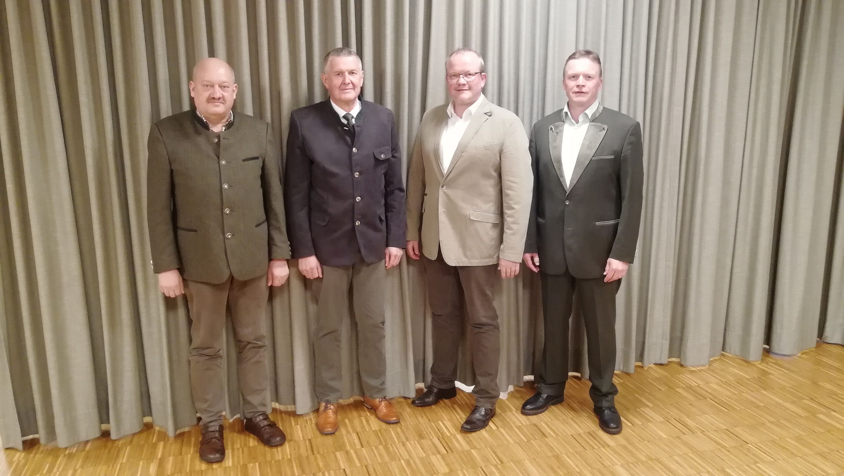 Der alte und neue Vorstand des Böseler Hegerings: Jürgen Aumüller, Josef Runden, Dr. Alexander Grafe und DominikHempen (von links). Foto: Pille