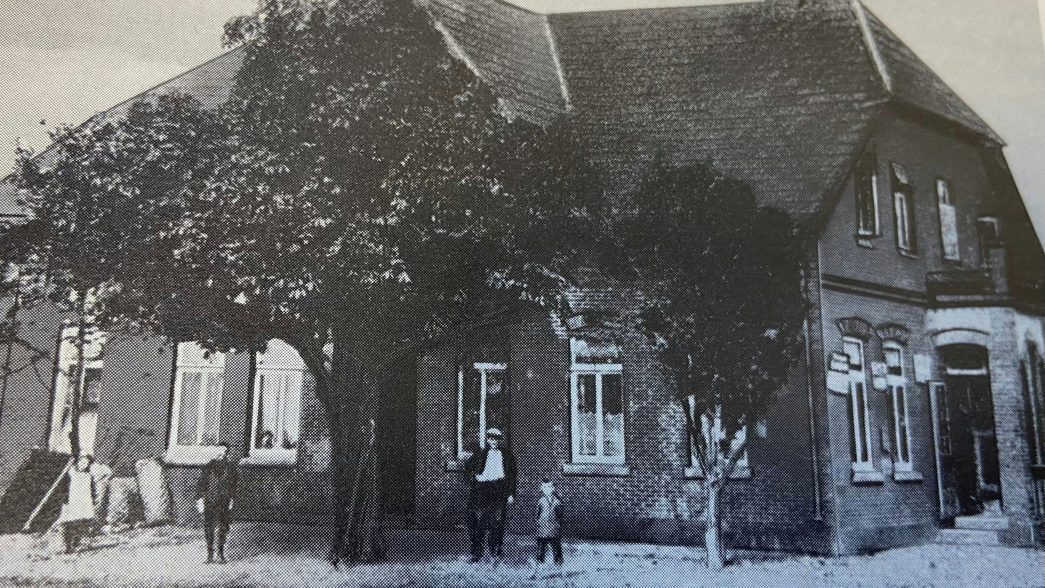 Das "Hotel zur Post": Die erste Postagentur in Garrel.&nbsp; &nbsp;Foto: Gemeindechronik 1972