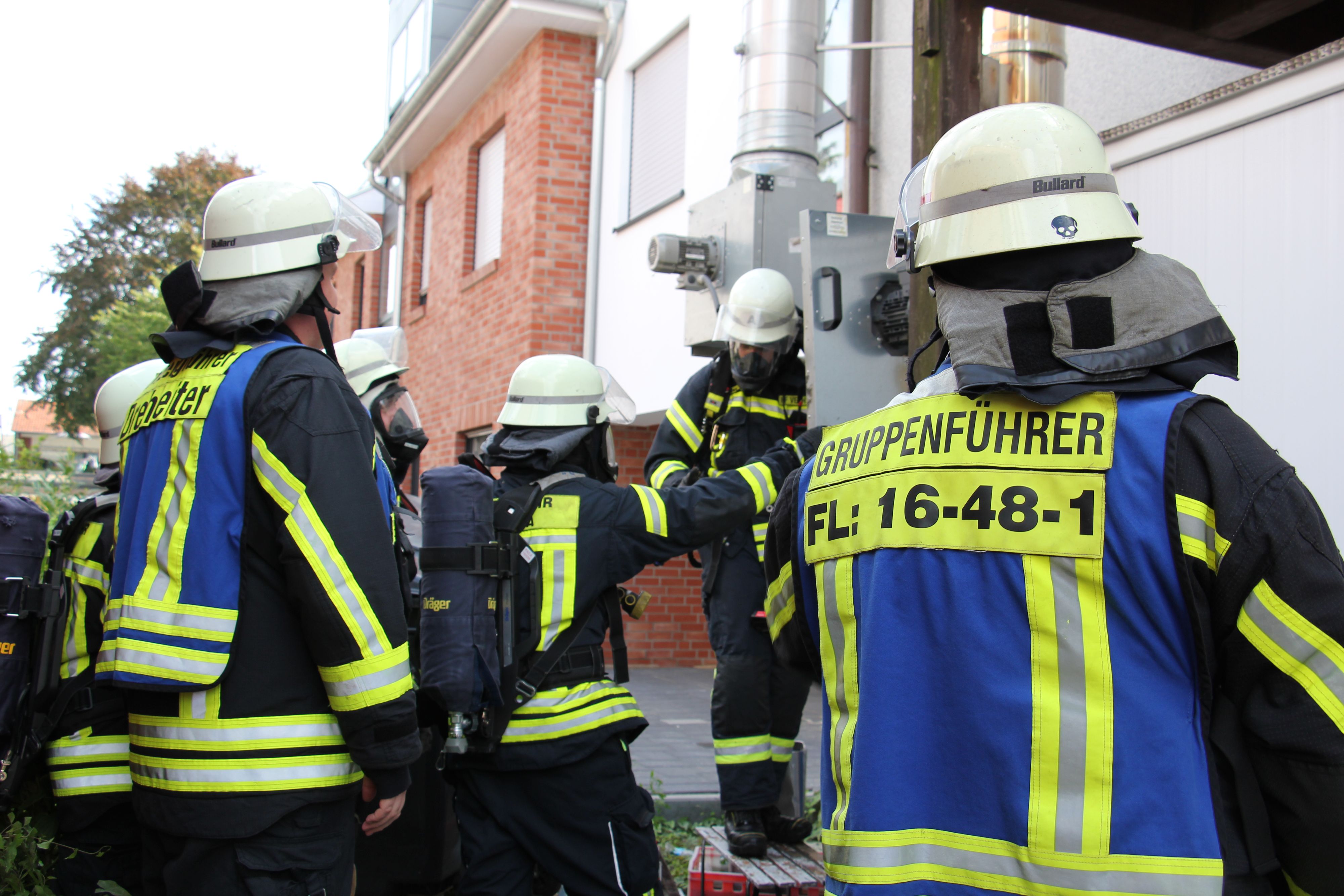 Wenn's brennt, ist die Feuerwehr zur Stelle: Die Mitglieder sollen nun für ihren ehrenamtlichen Einsatz bei der Vergabe von Baugrundstücken belohnt werden. Foto: Speckmann