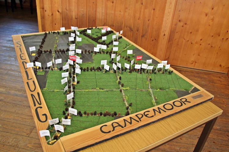 Wer wohnt wo? Der Hof Moorlicht hat ein Modell von Campemoor gestaltet. Foto: Oevermann