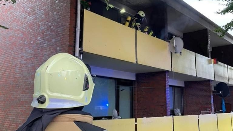 Die Feuerwehr bemerkte schnell die Flammen auf dem Balkon. Foto: Freiwillige Feuerwehr Cloppenburg