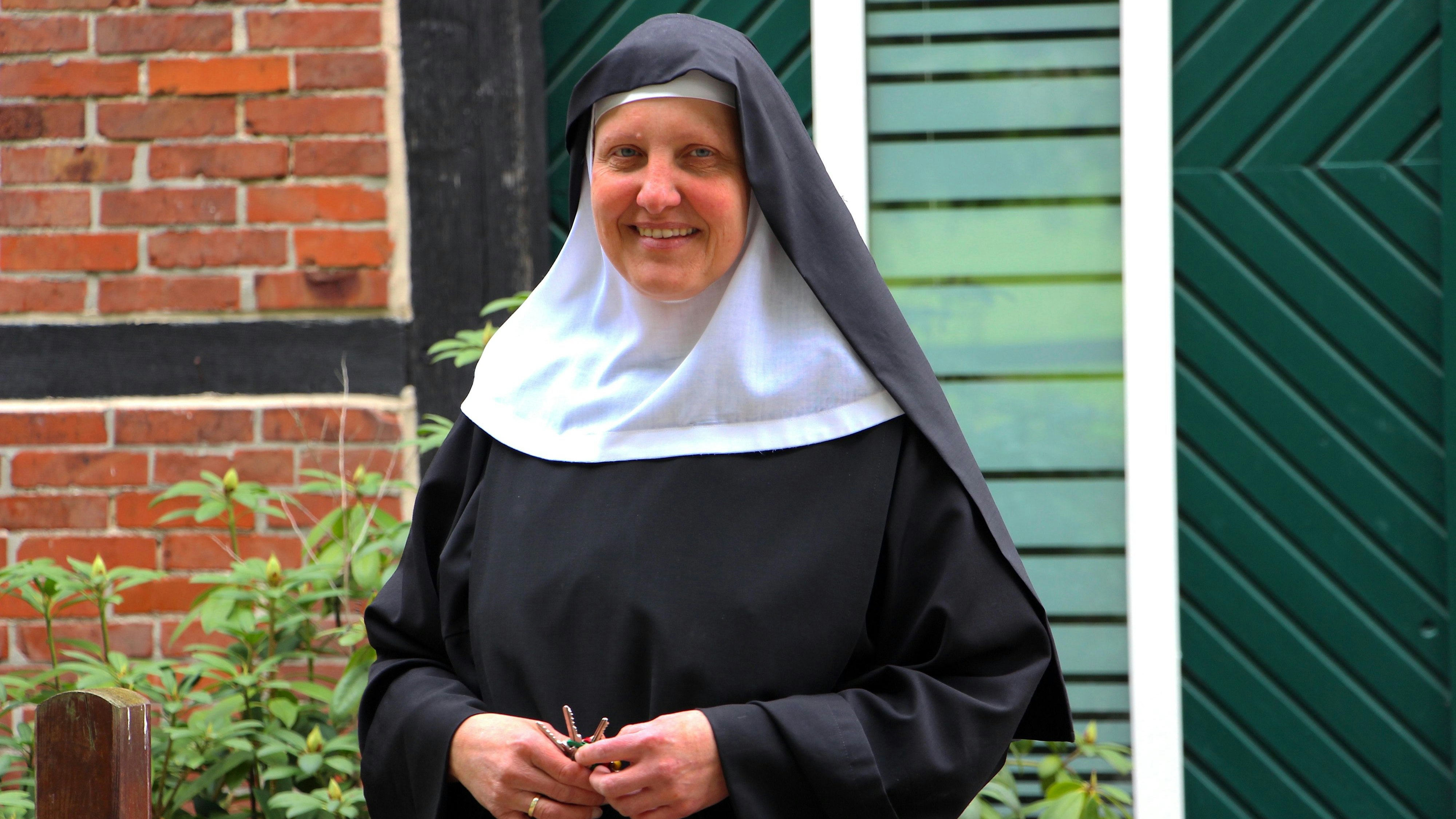 Seit 20 Jahren lebt Schwester Johanna Wiese im Kloster in Dinklage. Der Eintritt in das Leben als Nonne hat sie vor einige Herausforderungen gestellt. Foto: Bernhardt