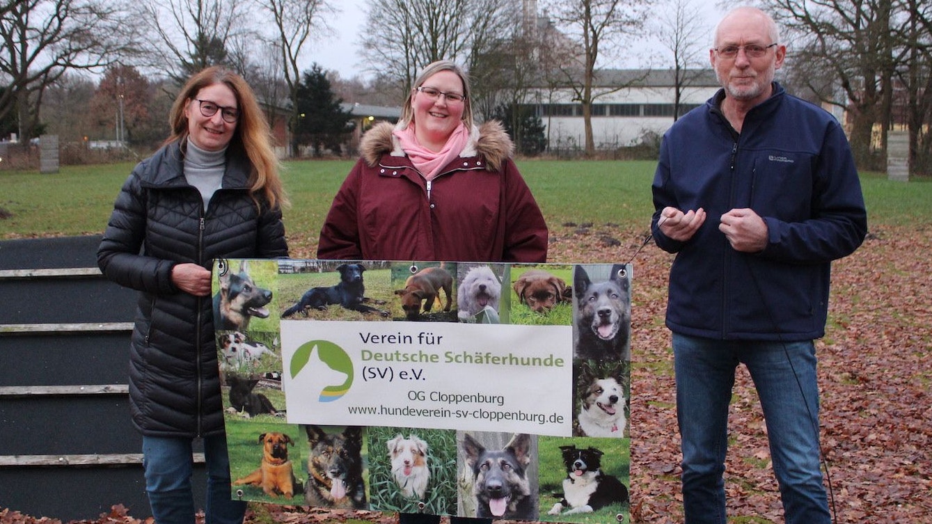 Die Trainerinnen und Trainer des Vereins für Deutsche Schäferhunde in Cloppenburg (von links): Grit Kaap, Kim Jonin und Michael Kempf. Foto: Heinzel