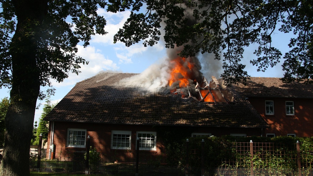 250.000 Euro Schaden entstehen bei Brand eines Wohnhauses in Elisabethfehn