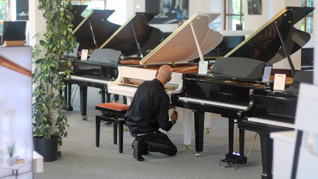 Piano Hartz in Lohne: Arbeit aus Liebe zum Klavier