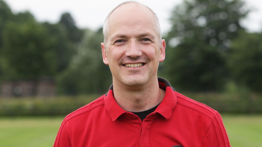 Macht weiter: Frisia-Coach Jörg Peuker. Foto: Schikora