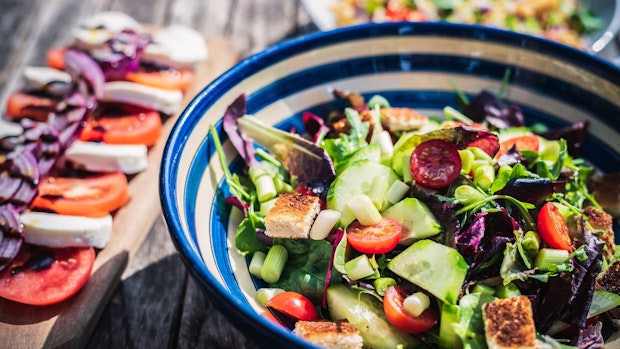 Da haben wir den Salat: Diese Beilagen rocken jede Grillparty