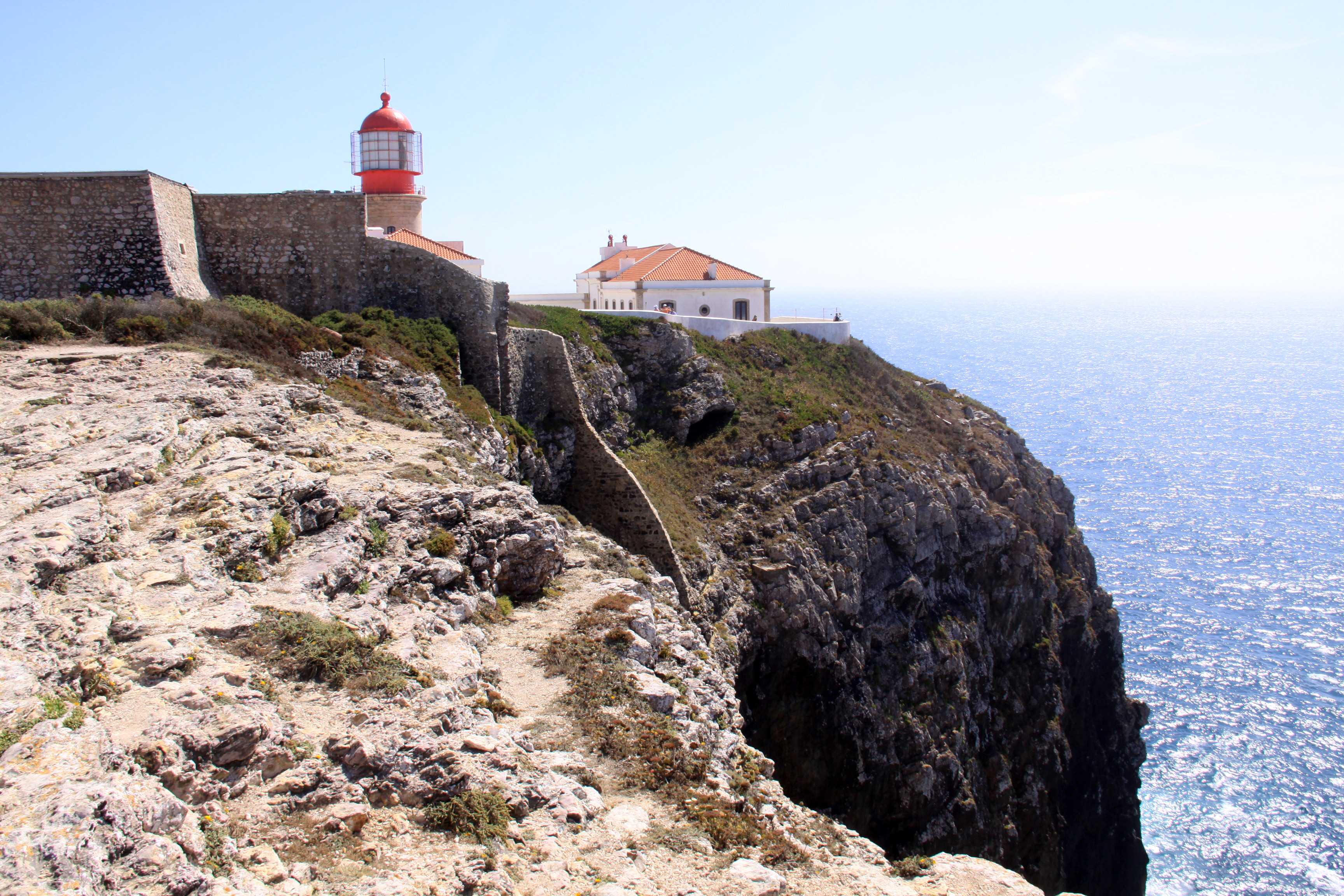 Berühmtes Kap: Cabo de São Vicente war einst das Ende der bekannten Welt. Nun geht hier der Pilgerweg-Mörder um. Foto: dpa/Meyer