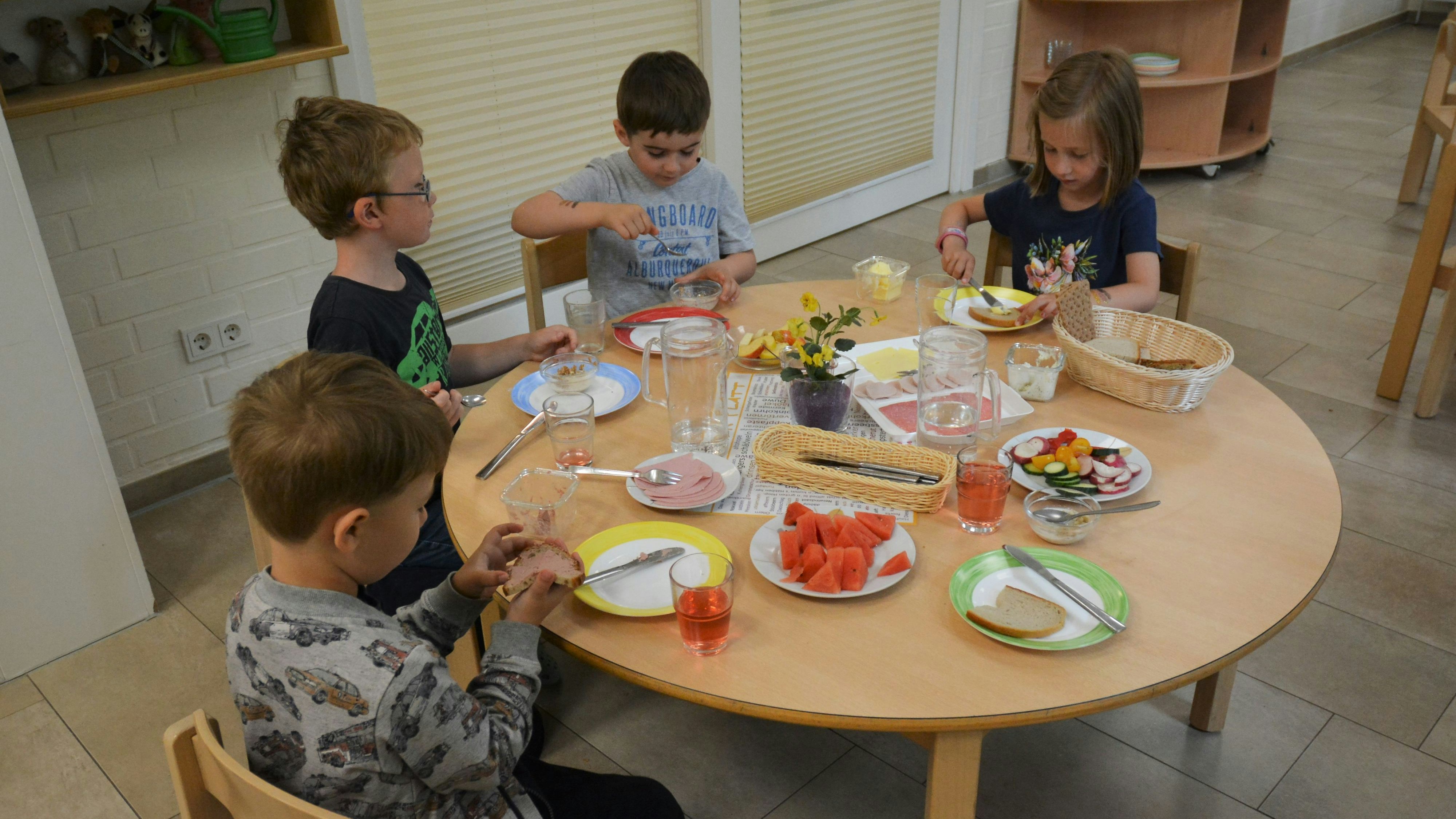 Kindergarten St. Catharina Dinklage bittet zum Frühstück - OM online