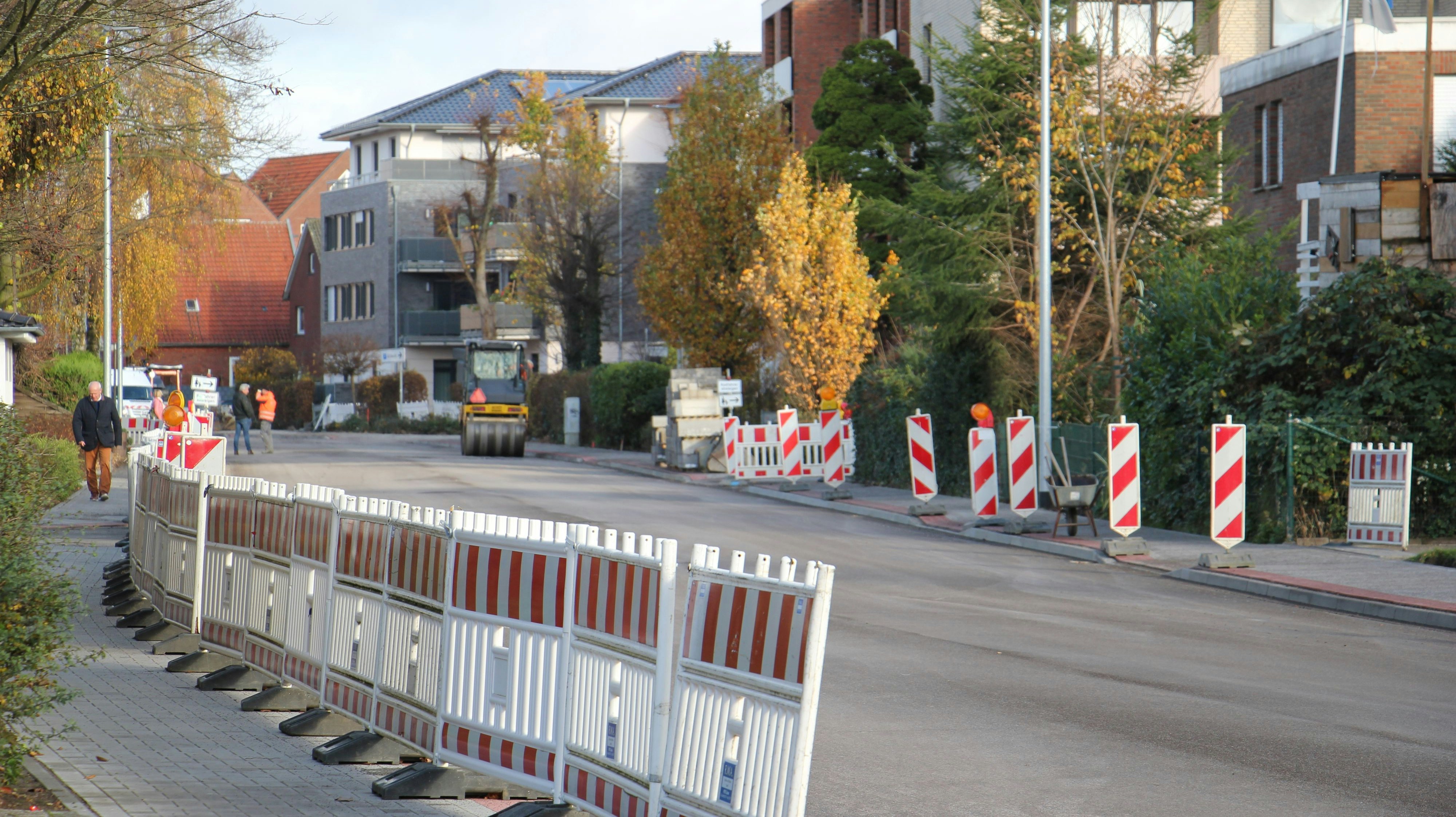 Die Sanierung von Straßen geht ins Geld. In der Stadt Vechta müssen sich Anlieger, wie hier an der Kolpingstraße, an Baumaßnahmen finanziell beteiligen. Foto: Speckmann