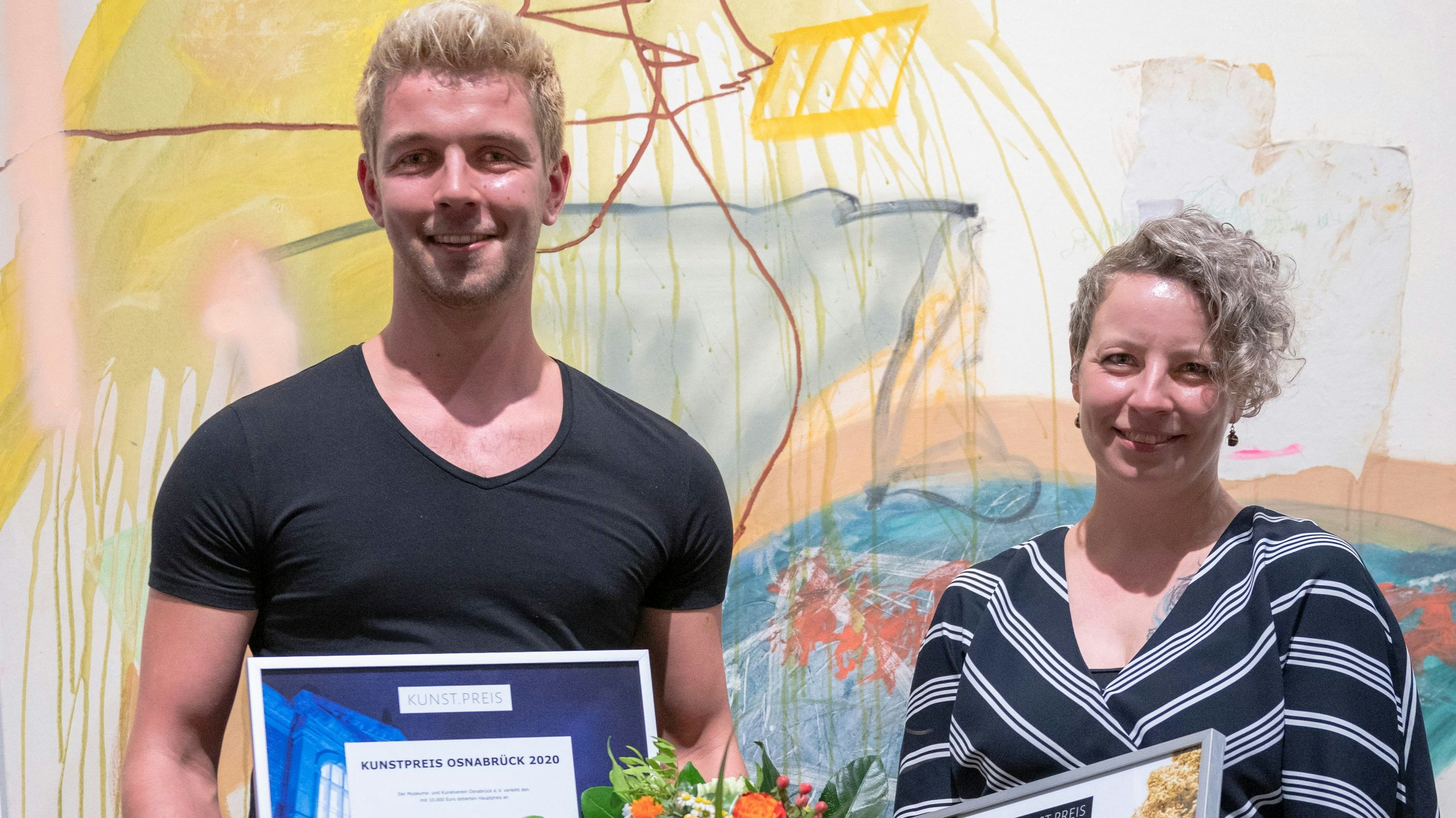 Zwei ausgezeichnete Künstler: Hauptpreissieger Marvin Knopf und die Gewinnerin des Förderpreises 2020, Katja Staats. Foto: von Brill