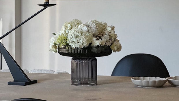 Easy DIY: Das brauchen Sie für Ihre selbstgemachte Design-Vase