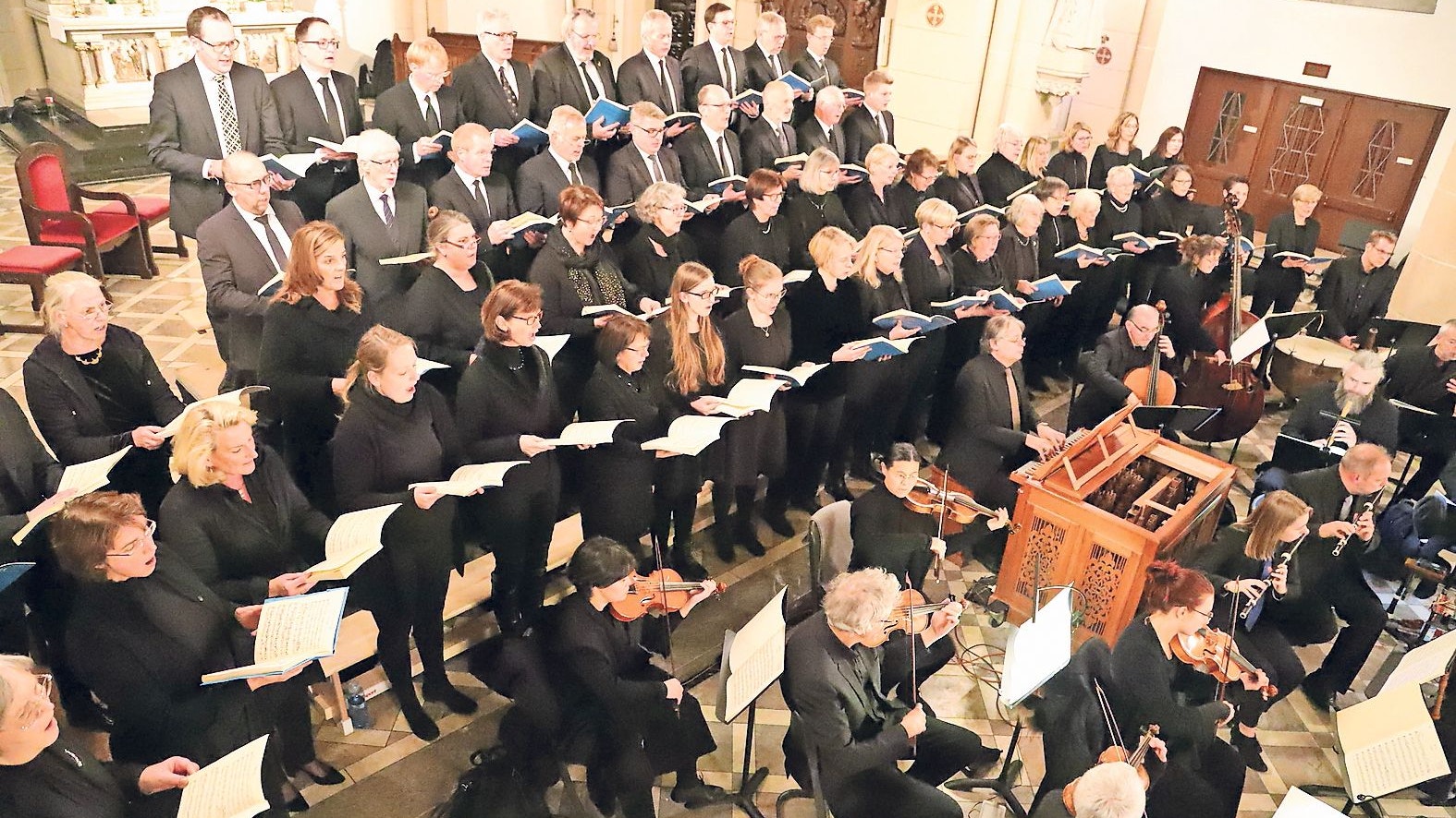 Wie schon bei Bachs h-Moll-Messe wird der Friesoyther Motettenchor auch bei der Aufführung von Händels "Messiah" mit dem Europäischen Barockorchester Le Cardon, das auf historischen Instrumenten spielt, auftreten.