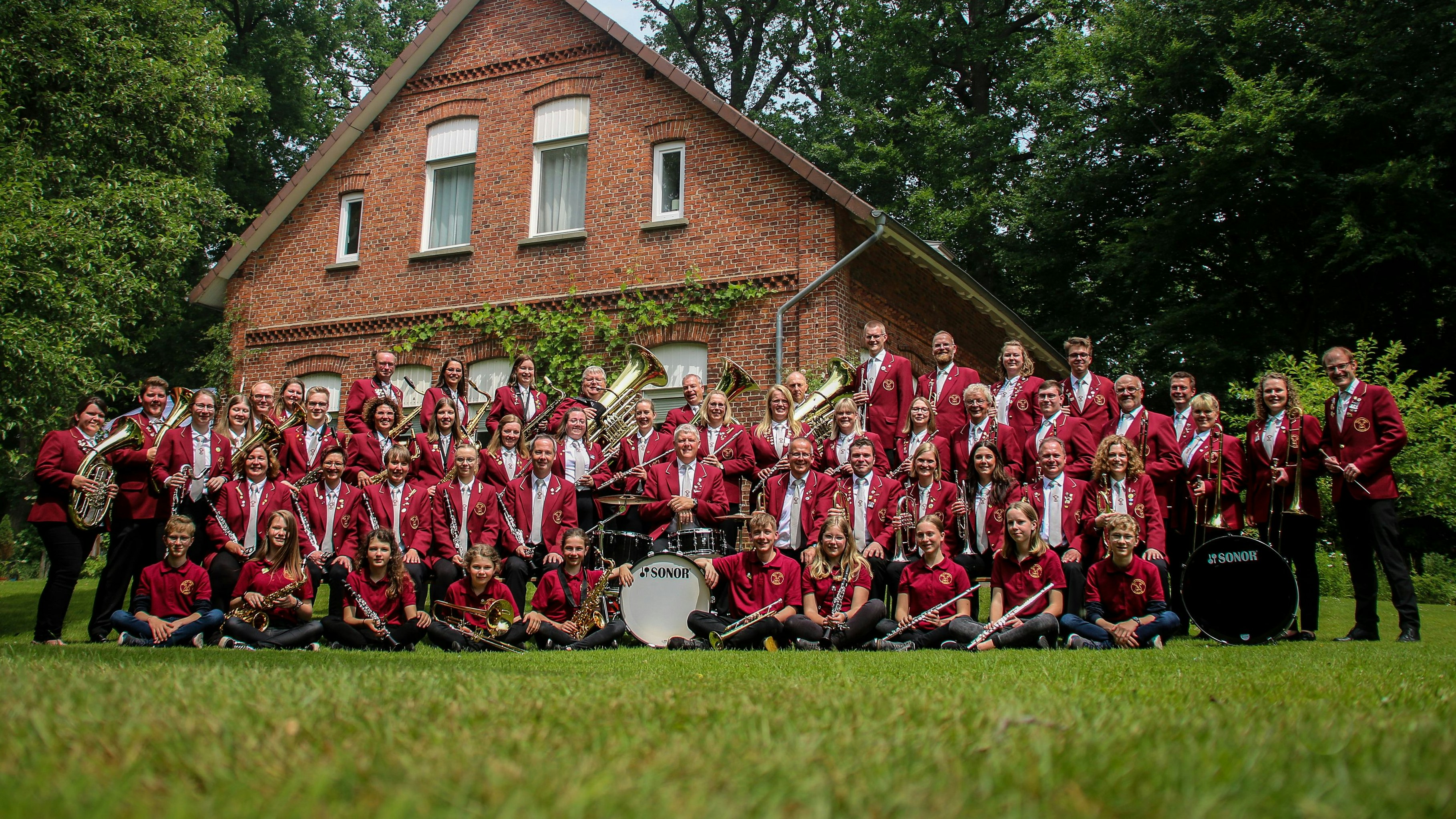 Der Musikverein Visbek besteht aktuell aus 60 Mitgliedern, die beim Festwochenende auftreten werden. Foto: Heinzel
