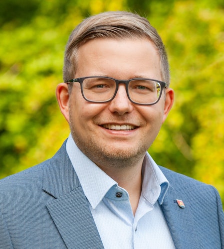 Barßels Bürgermeister Nils Anhuth ist Vorsitzender des Kreisverbandsvorsitzender des NSGB. Foto: Bernd-Thomas Scheiwe