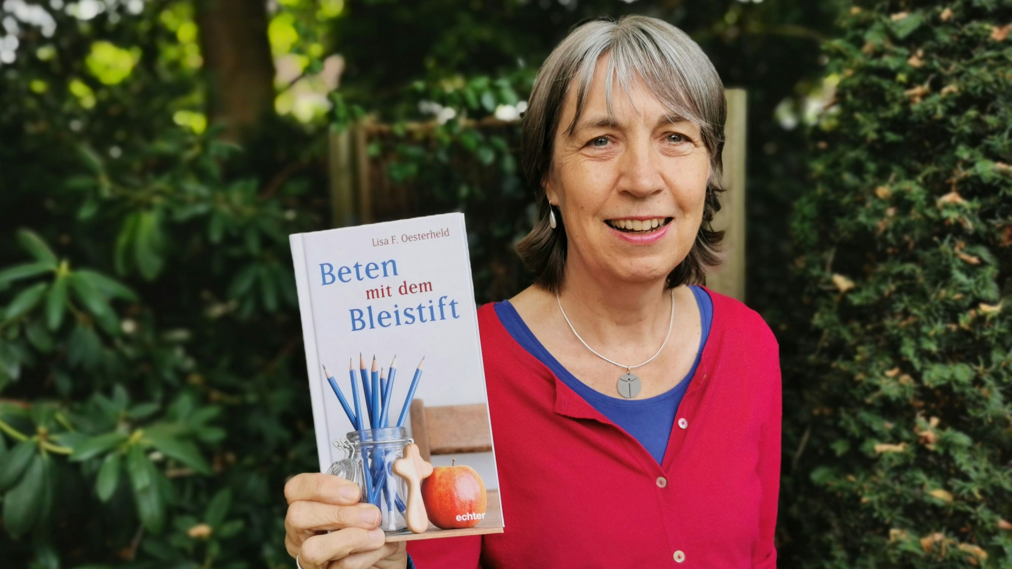 Gerade erschienen: Autorin Lisa F. Oesterheld präsentiert ihr neues Buch "Beten mit dem Bleistift".&nbsp; Foto: Seelhorst