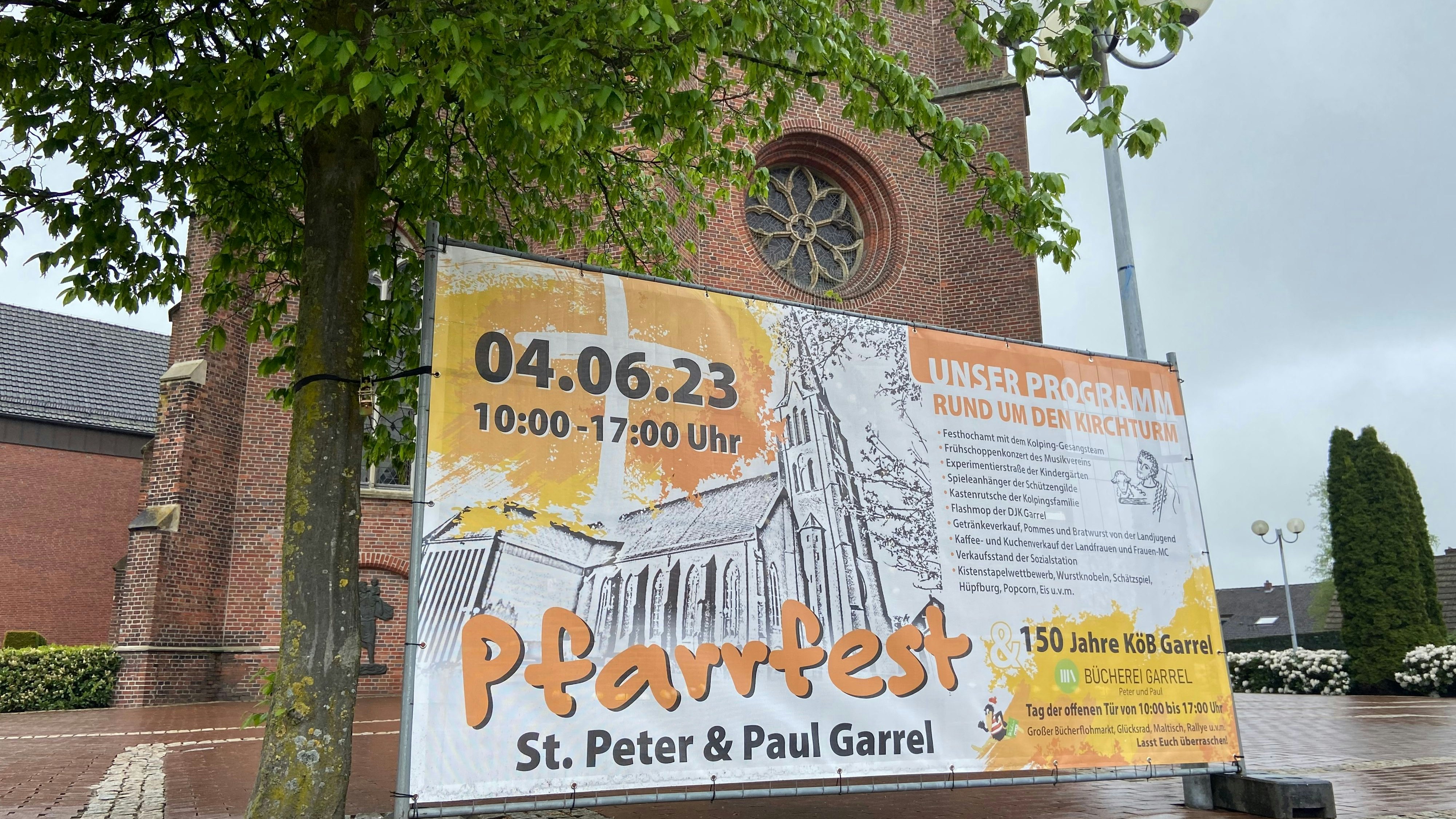 Pfarrfest: Der Kirchturmvorplatz verwandelt sich am 4. Juni zu einem Veranstaltungsort mit vielen Angeboten für Jung und Alt. Foto: Hoff