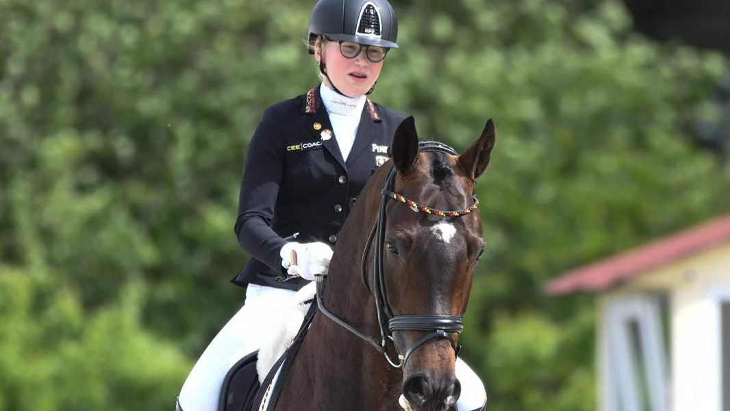 Starkes Duo: Clara Paschertz siegte mit ihrem Pferd Danubio. Foto: Mirka Nilkens