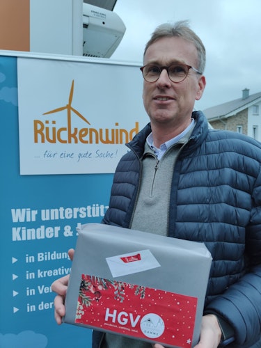 Höchst zufrieden: Ralf Meyer-Hülsmann ist Vorsitzender der Stiftung Rückenwind“. Er folgte seinem Vater nach. Foto: Röttgers
