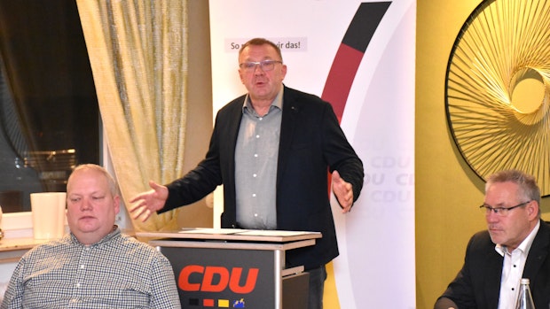 Holdorfer CDU blickt kritisch zurück – und freut sich auf prominenten Gastredner