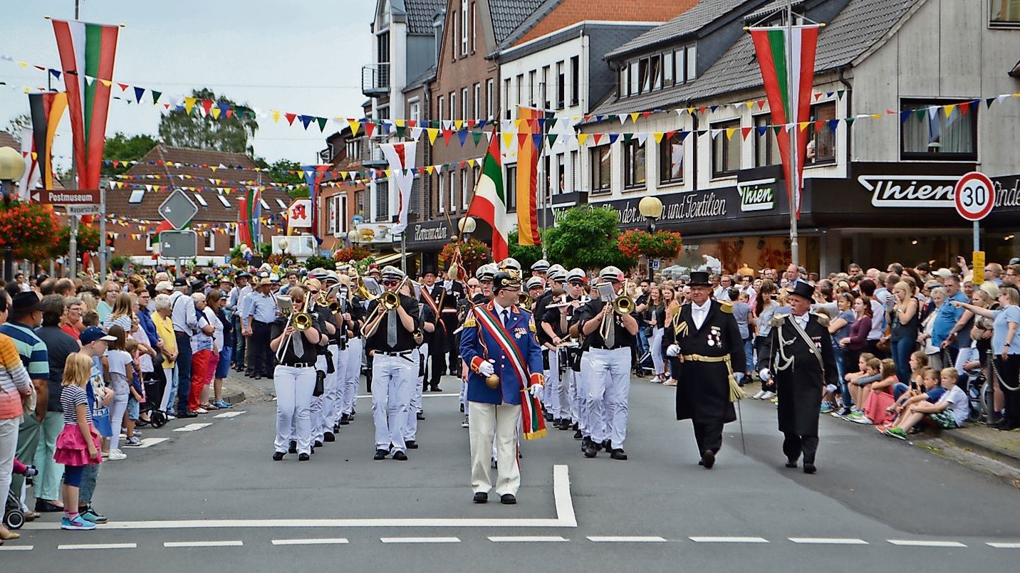 Traditionelle Parade: Darauf hofft der Schützenverein Friesoythe im Jahr 2022. Foto: Wimberg