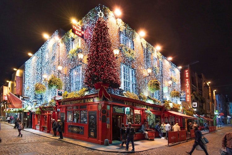 Temple Bar: Das Szene-Viertel in Dublin lockt mit Pubs und Live-Musik. Foto: Thomas Vorwerk