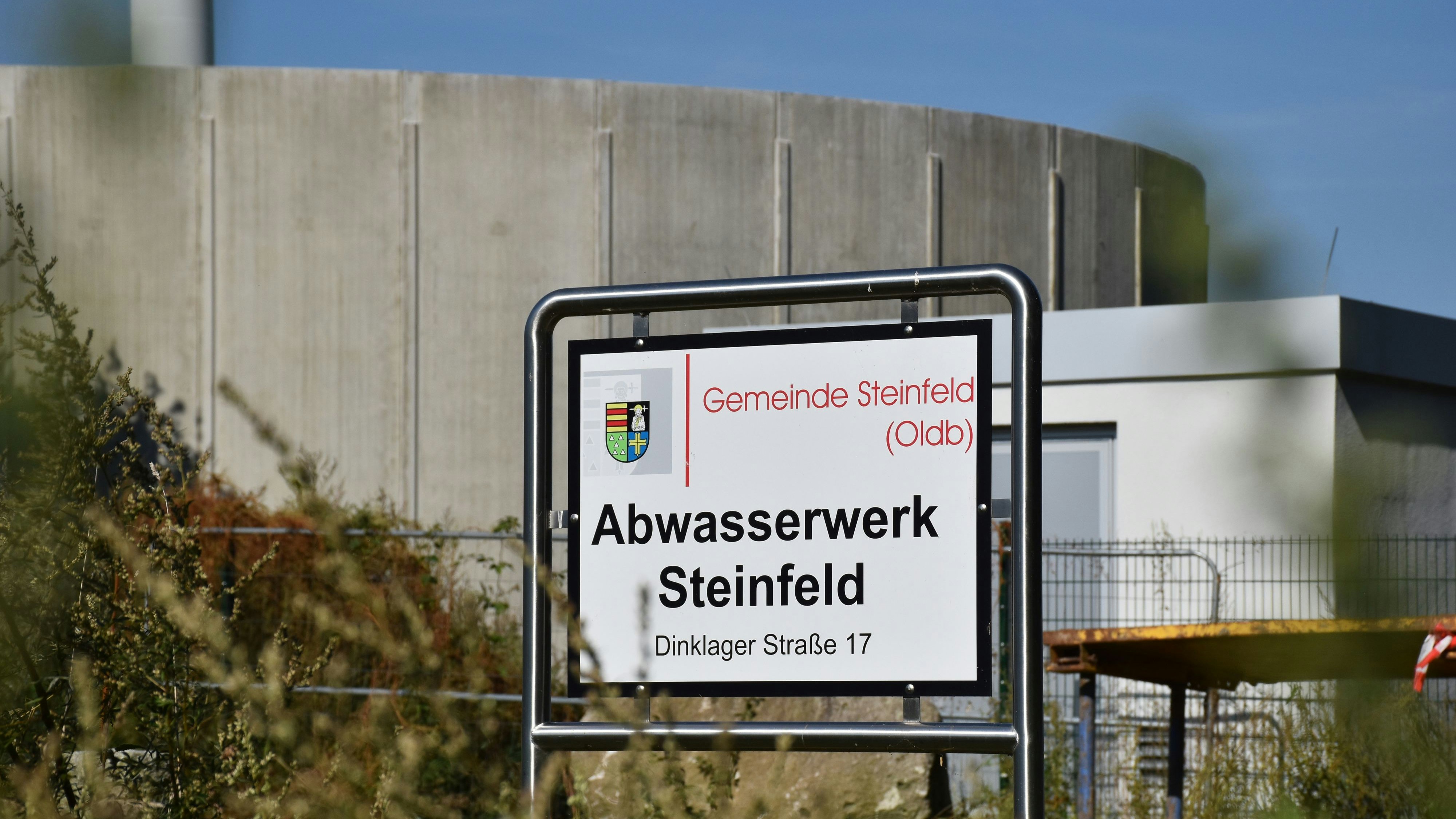 Die im Abwasserwerk Steinfeld anfallenden Klärschlämme werden voraussichtlich ab 2023 in einer neuen Monoverbrennungsanlage in Bremen, an der der OOWV beteiligt ist, thermisch verwertet. Foto: Timphaus