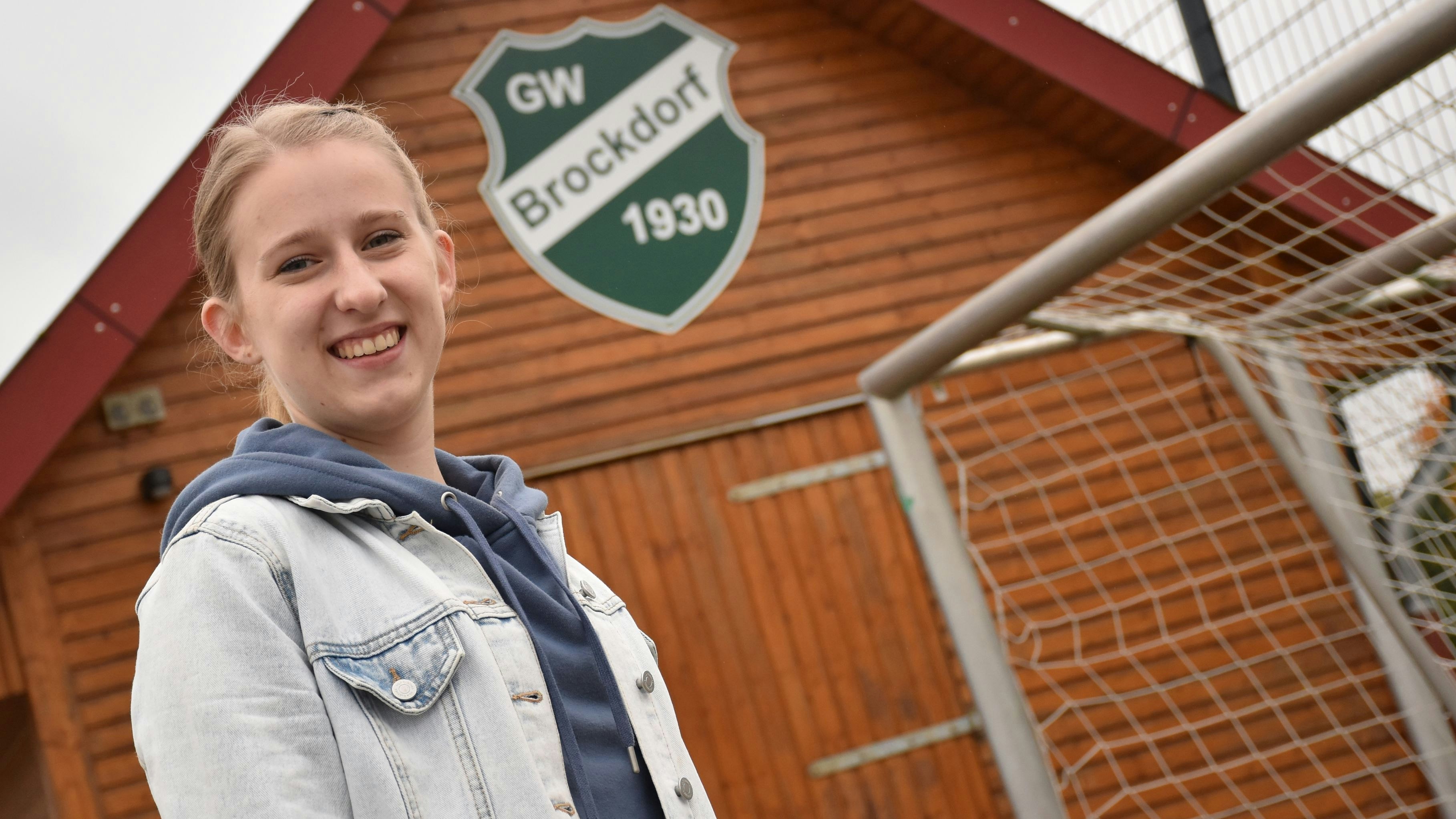 Ihr Vater ist ein GWB-Urgestein: Sophie Arlinghaus absolviert ein Freiwilliges Soziales Jahr bei GW Brockdorf. Foto: Timphaus
