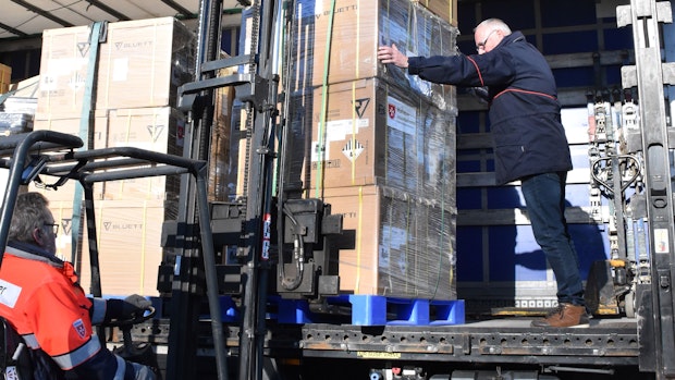 Malteser senden zwei Lkw mit Hilfsgütern in die Ukraine