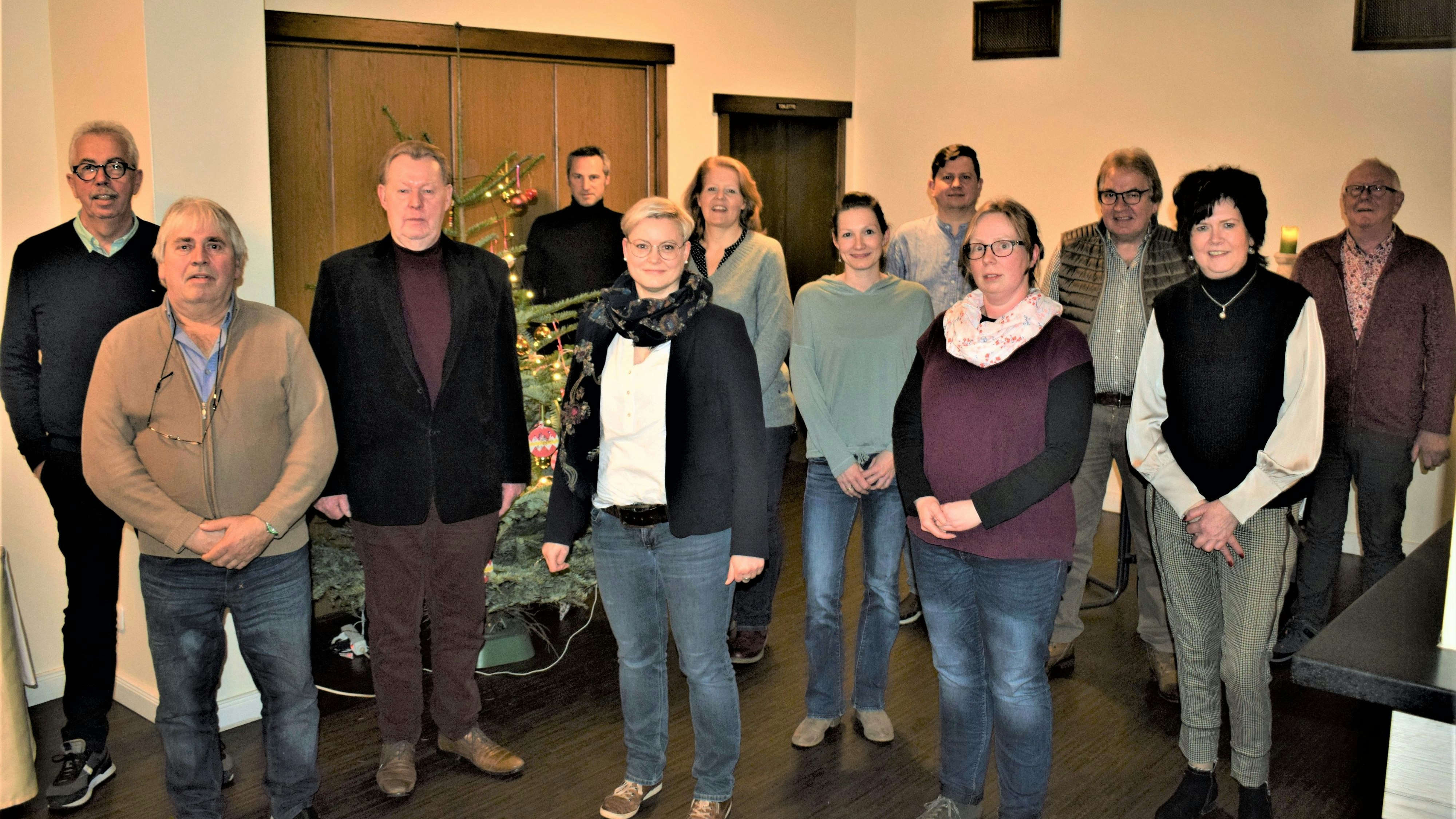 Vorsitzender des Vorstandes des Dehoga-Kreisverbandes Vechta bleibt der Vechtaer Ulrich Steinkamp (3. von links). Foto: Dehoga