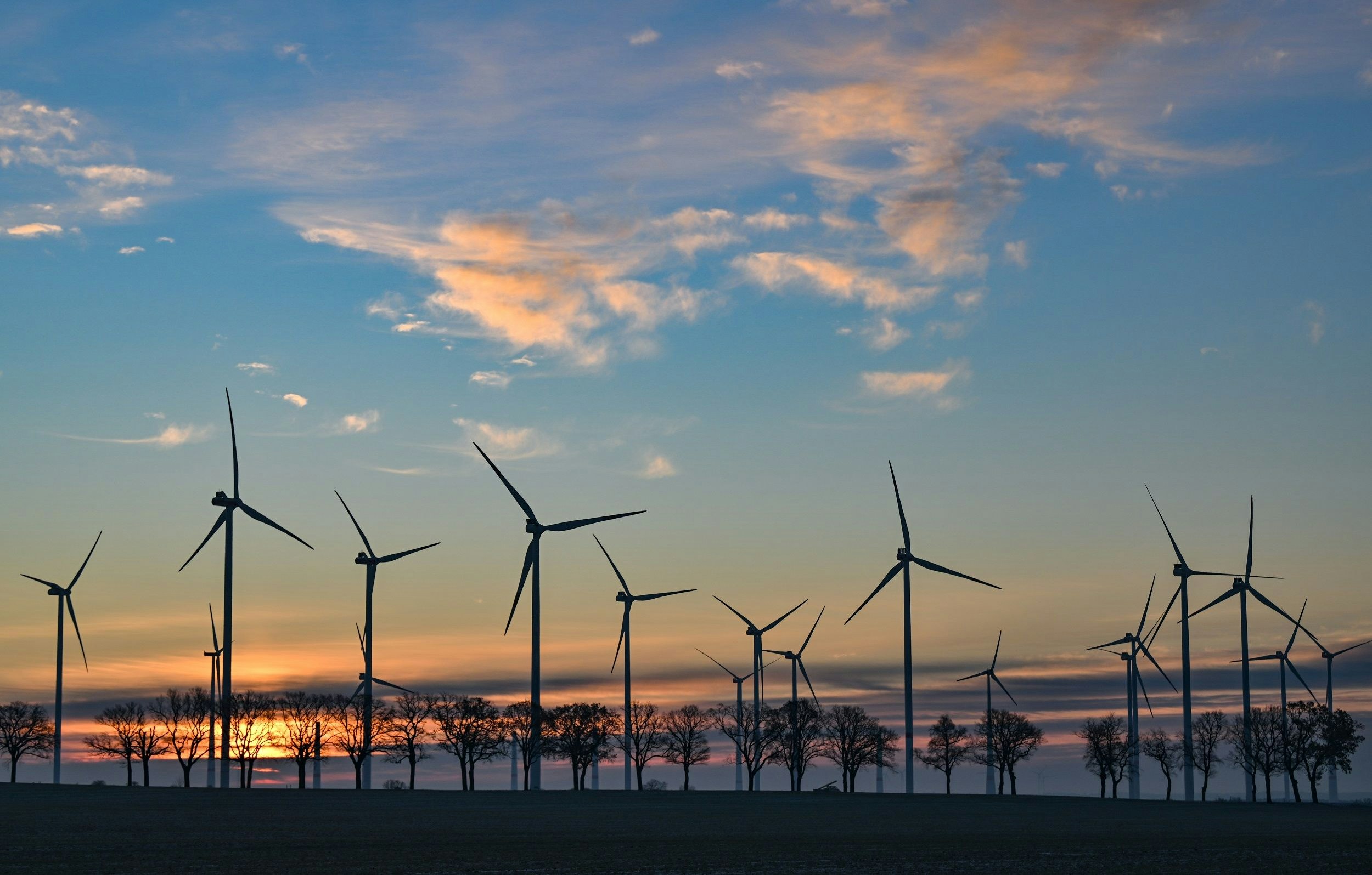 Wichtig für die Energiewende: Windkraftanlagen an Land. dpa/Pleul